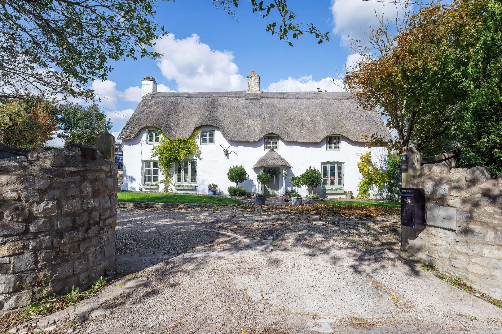 Upper Porthkerry Farm, Porthkerry Road, Rhoose, CF62 3BX